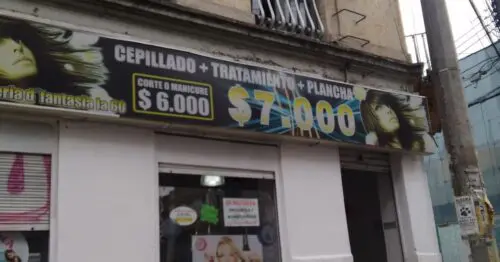 PELUQUERIA D´FANTASIA DE LA 60 SAN LUIS PELUQUERIA D´FANTASIA DE LA 60 SAN LUIS